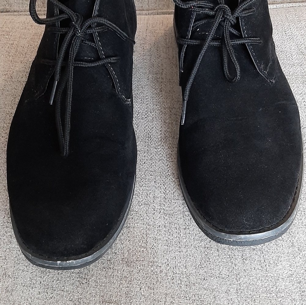 OAK & RUSH MEN'S SHOES. SZ::9.5. FABRIC UPPER. LIGHT WEAR..GREAT CONDITION.